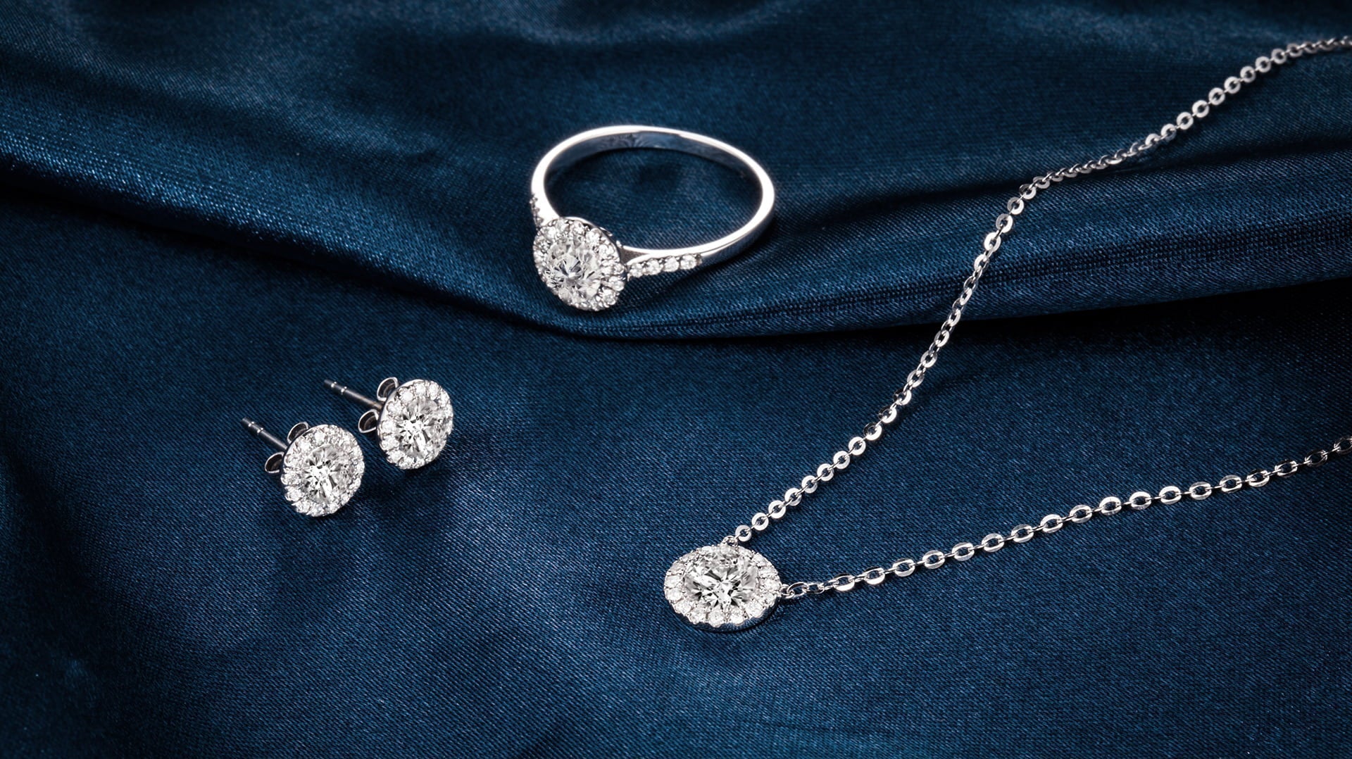 Graduation Jewelry Gifts: Timeless Lab Grown Diamonds They’ll Treasure
