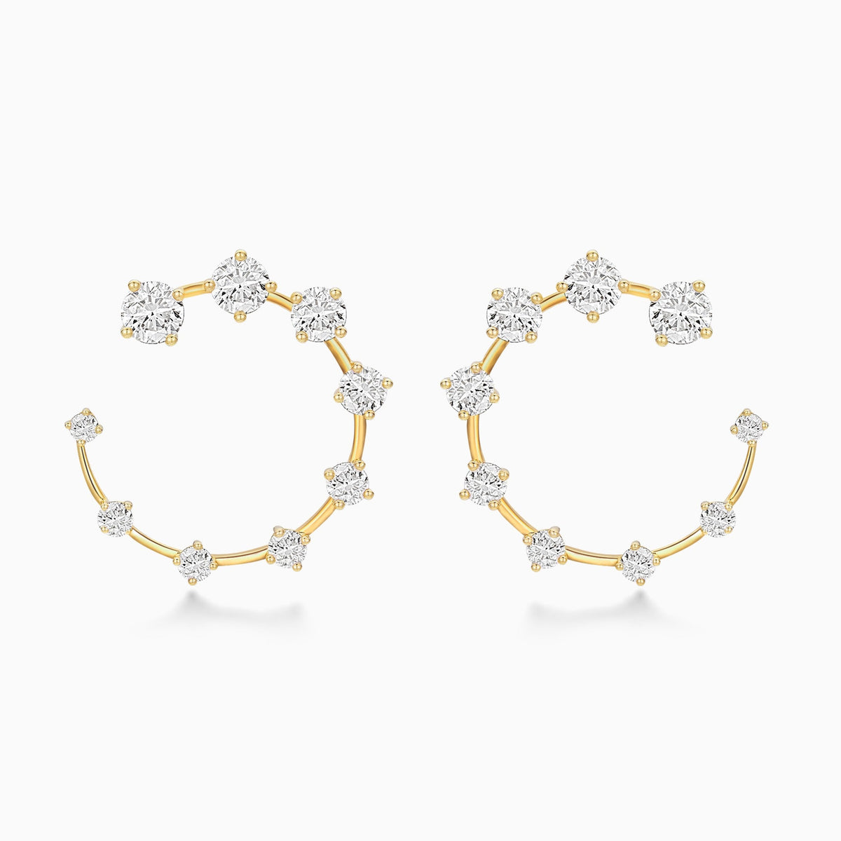 Graduated Round Open Hoop Diamond Earring in 14K Yellow Gold