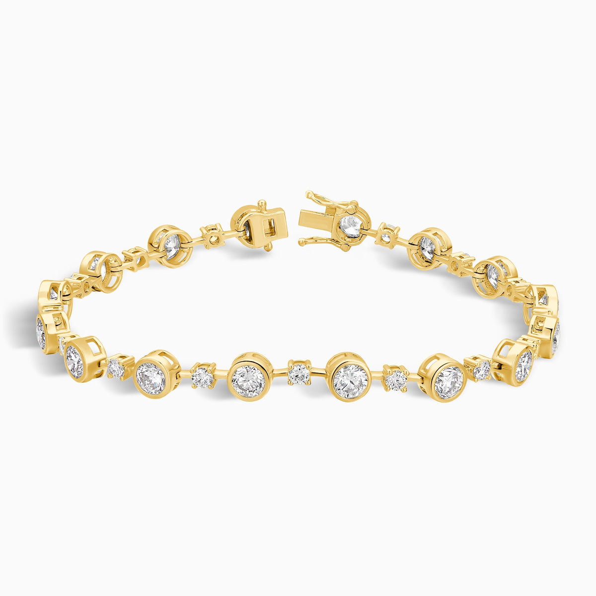 Alternating Multi-Shape Diamond Tennis Bracelet in 18K Yellow Gold