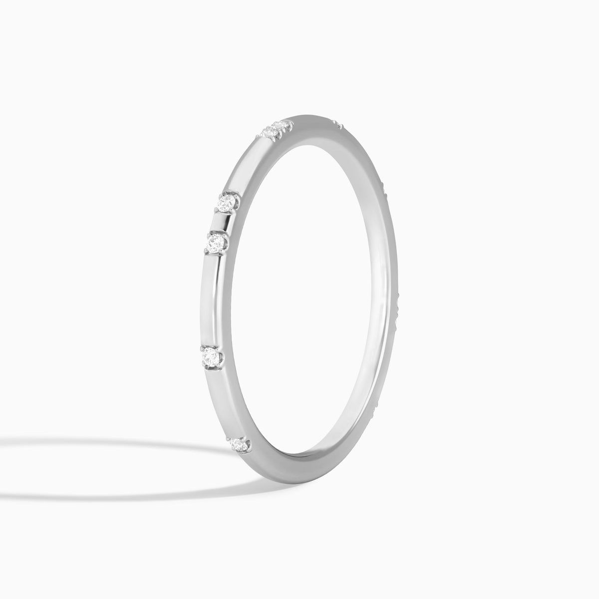Eos Bezel Ring in 18K White Gold
